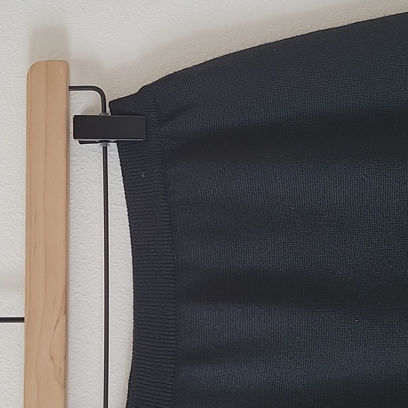 Calvin Klein Classics Black Knit Wool Sweater Skirt Size Small - Picture 5 of 5